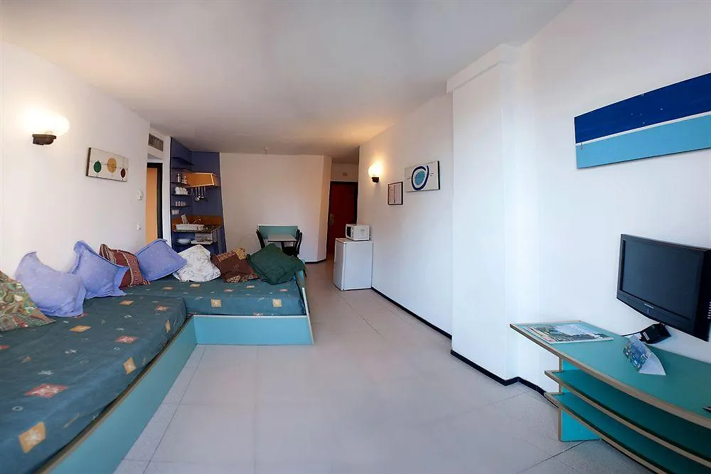 ** מלון יורט דה מאר Apartaments Lloret Sun ספרד